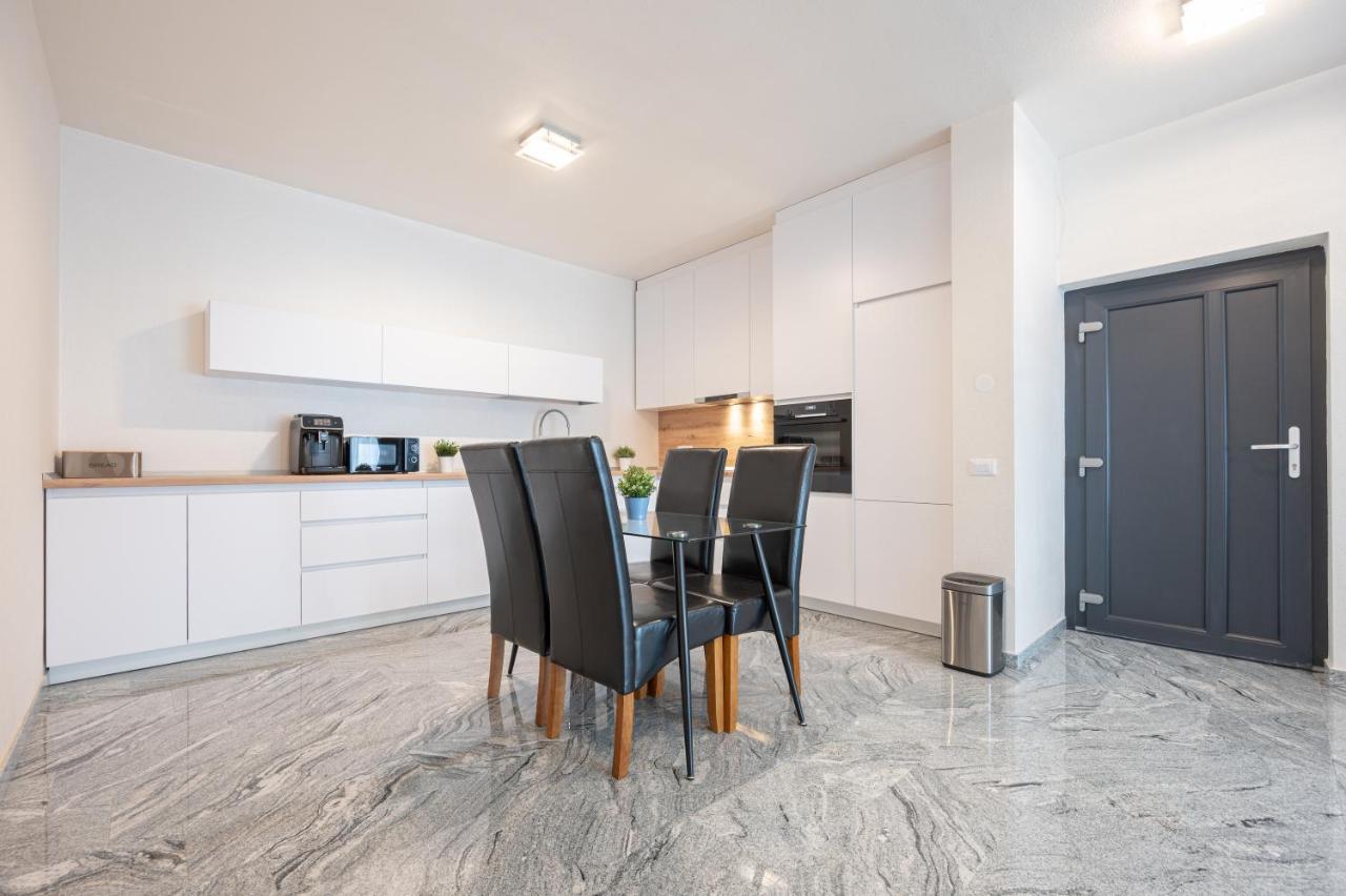 Appartamento Casa Fischer Ciheiu Esterno foto
