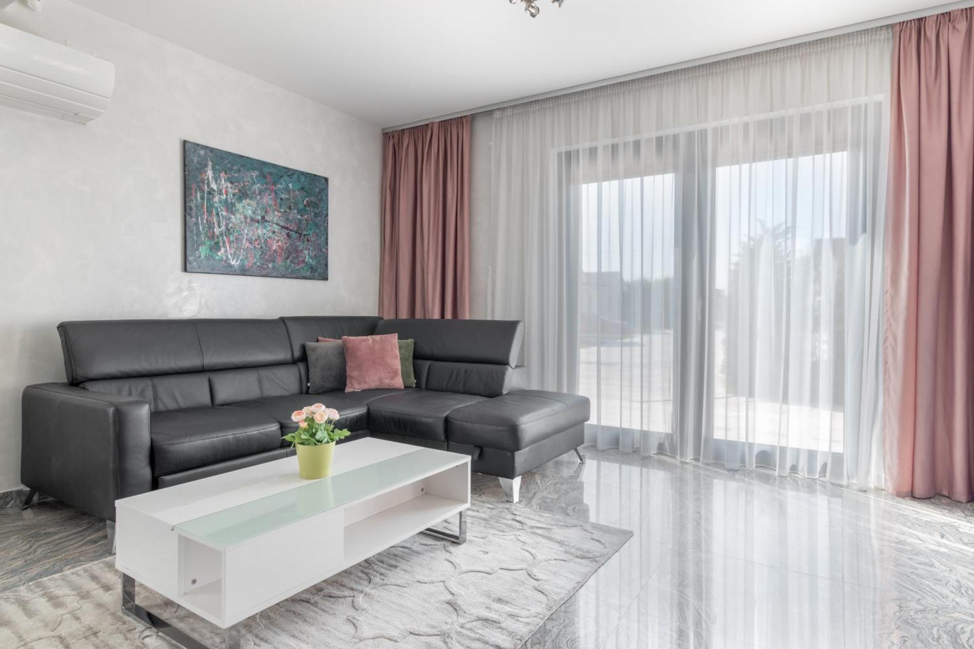 Appartamento Casa Fischer Ciheiu Esterno foto