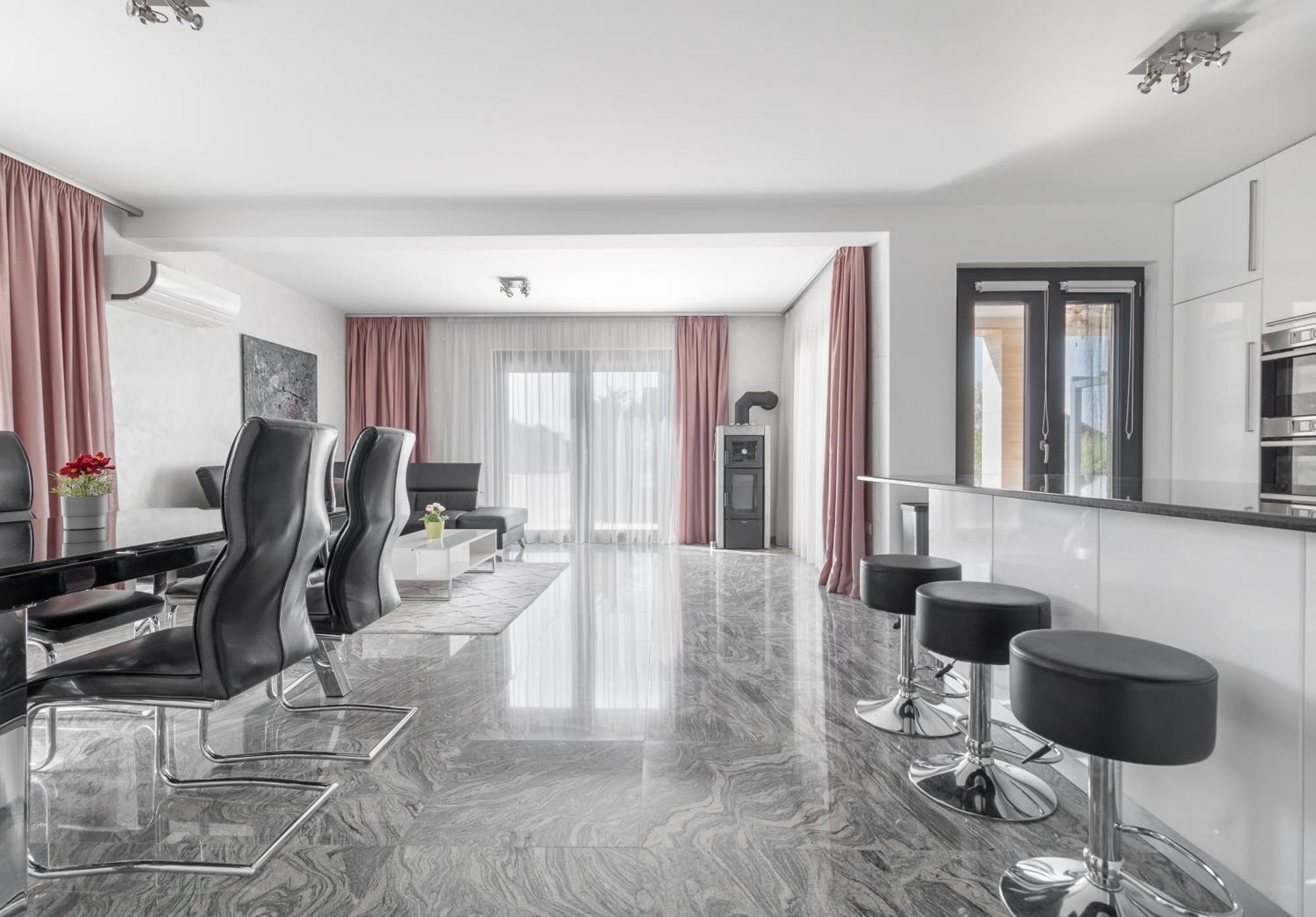 Appartamento Casa Fischer Ciheiu Esterno foto